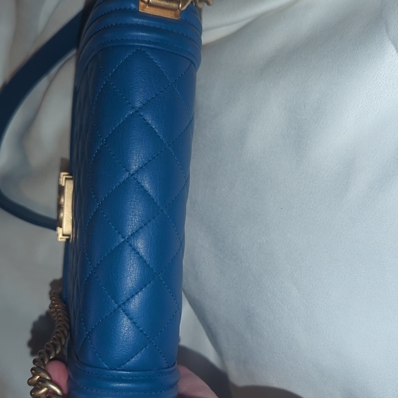 ✨ Chanel Boy North–South Flap Bag – Blue | Aged Gold Hardware |LIKE NEW - Picture 15 of 17